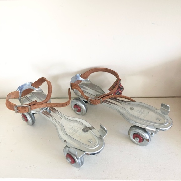 Vintage Metal Roller Skates Adjustable Ankle Strap No 63 Globe-Union Inc No Key - Picture 6 of 17